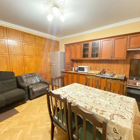 Davit'S Apartment 21 Tbilisi ภายนอก รูปภาพ